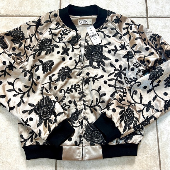 NWT Seek the Label Floral Embroidered Bomber Jacket - Picture 9 of 14
